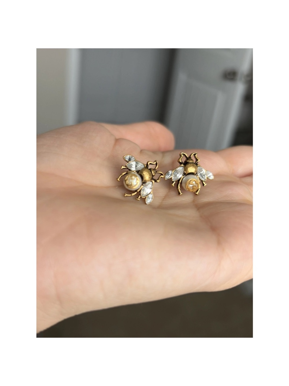 Gucci Gold Bee Crystal and Pearl Stud Earrings - Picture 3 of 3